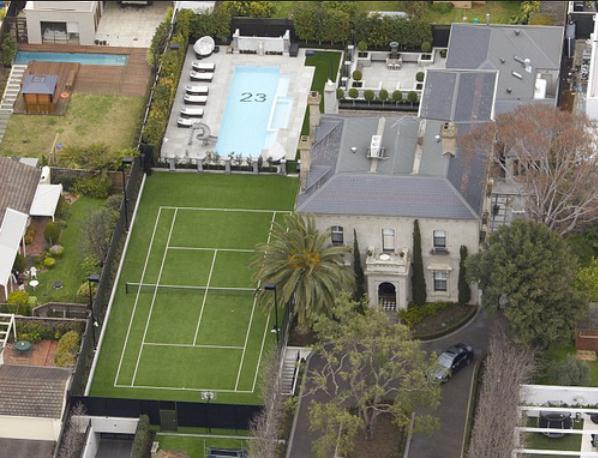 Cricketers and their super luxurious homes
