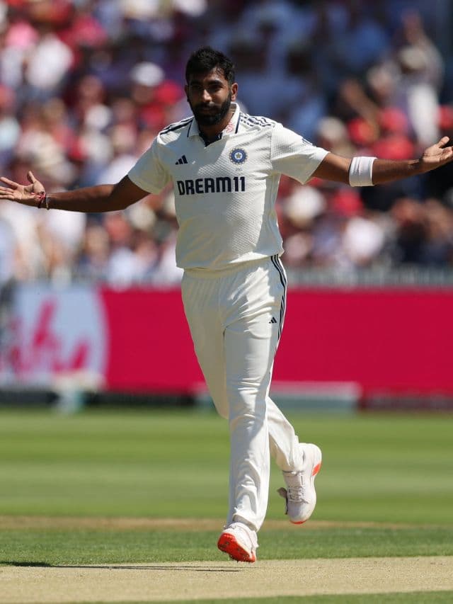 Current fast bowlers with the most five-wicket hauls in away Tests