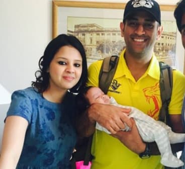 Sakshi contacted Suresh Raina for sharing the message of Ziva's birth to MS  Dhoni