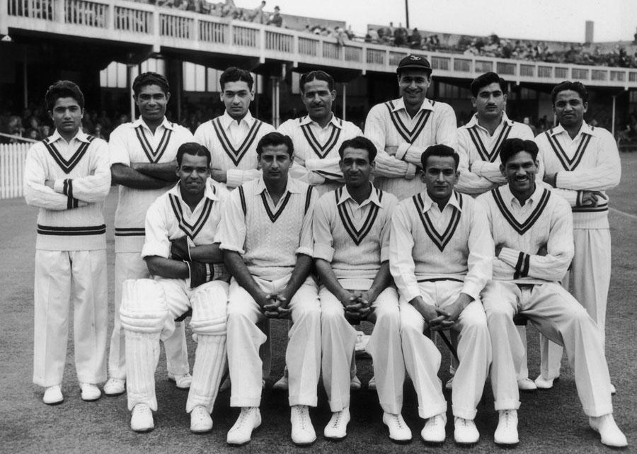 Pakistan team in 1954