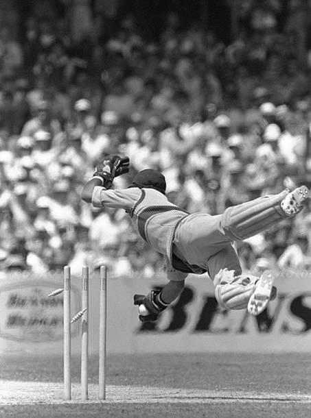 The West Indian wicket keeper Jeff Dujon kept to the best bowling unit of that time and collected a total of 204 victims during his 10 year career. (Photo Source: Getty Images)