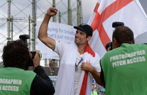 LONDON, ENGLAND - AUGUST 23: Alastair Cook of England salutes the fans after day four of the 5th Investec Ashes Test match between England and Australia at The Kia Oval on August 23, 2015 in London, United Kingdom. (Photo by Mitchell Gunn/Getty Images)