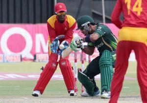 Pakistan batsman Umar Akmal (C) in action