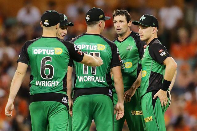 PERTH, AUSTRALIA - JANUARY 16:  Ben Hilfenhaus of the Stars celebrates after dismissing Jhye Richardson of the Scorchers during the Big Bash League match between the Perth Scorchers and the Melbourne Stars at WACA on January 16, 2016 in Perth, Australia.  (Photo by Will Russell - CA/Cricket Australia/Getty Images)