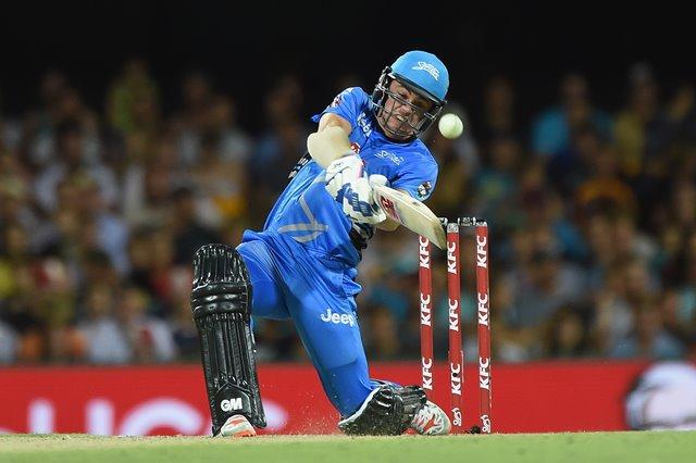 BRISBANE, AUSTRALIA - JANUARY 08:  Travis Head of the Strikers is stuck by the ball while batting during the Big Bash League match between the Brisbane Heat and the Adelaide Strikers at The Gabba on January 8, 2016 in Brisbane, Australia.  (Photo by Matt Roberts - CA/Cricket Australia/Getty Images)
