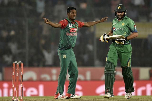 Al-Amin Hossain reacts after the dismissal of Shahid Afridi