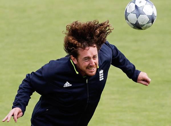 Ryan Sidebottom of England plays with a fooball during a team training session at the Swalec Stadium in Cardiff on September 6, 2010.    England are set to play Pakistan in their second International Twenty20 cricket match on Tuesday.      AFP PHOTO / IAN KINGTON (Photo credit should read IAN KINGTON/AFP/Getty Images)