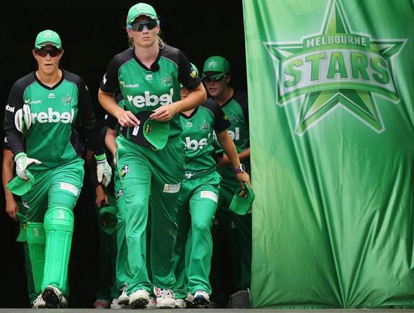 MELBOURNE, AUSTRALIA - JANUARY 02: Meg Lanning of the Stars leads the team out to field during the Women's Big Bash League match between the Melbourne Stars and the Melbourne Renegades at Melbourne Cricket Ground on January 2, 2016 in Melbourne, Australia. (Photo by Michael Dodge - CA/Cricket Australia/Getty Images)