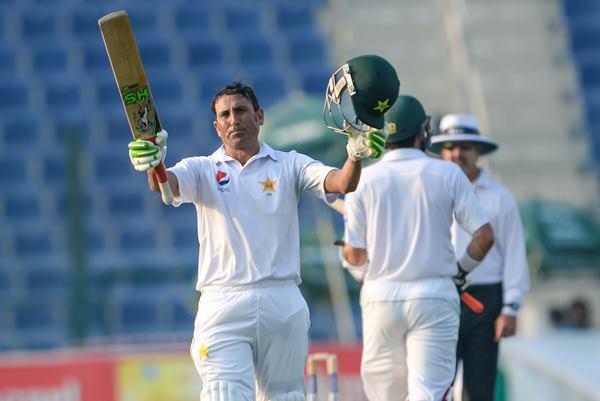 ABU DHABI, UNITED ARAB EMIRATES - OCTOBER 21: Younis Khan celebrates his century during Day One of the Second Test between Pakistan and the West Indies at the Zayed Cricket Stadium on October 21, 2016 in Abu Dhabi, United Arab Emirates. (Photo by Ineke Zondag/Getty Images)