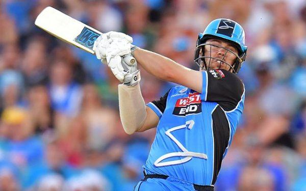 Travis Head of the Adelaide Strikers | CricTracker.com