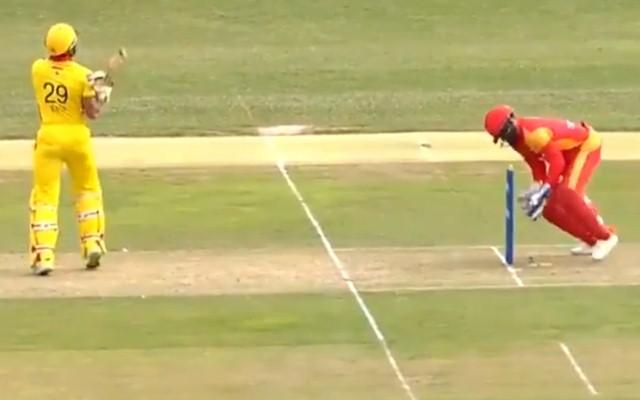 Wicketkeeper Zeeshan Ali misses out an easy stumping
