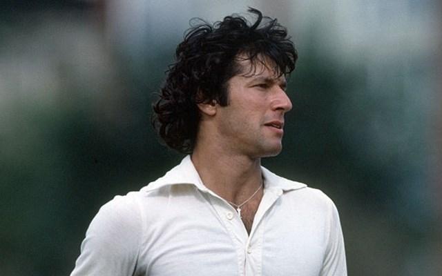 Imran Khan took five of the six wickets to fall on the 3rd day to finish with 6/52 in his 25 overs.