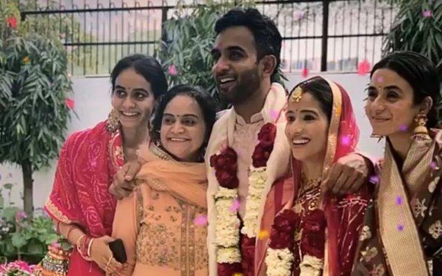 Jayant Yadav and his wife