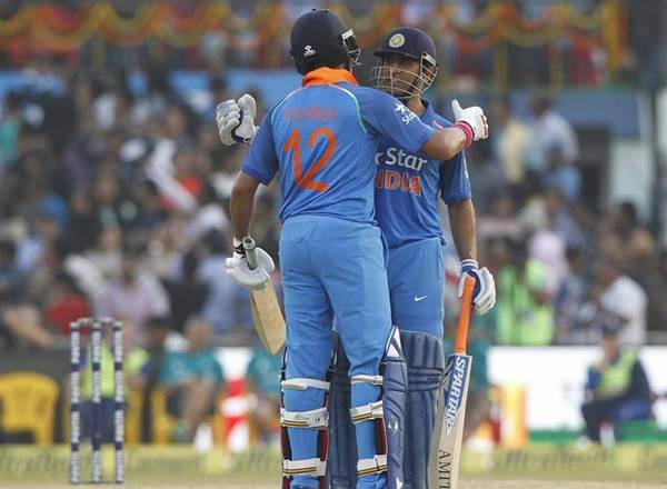 Virender Sehwag praises MS Dhoni & Yuvraj Singh India Cricketing Trends