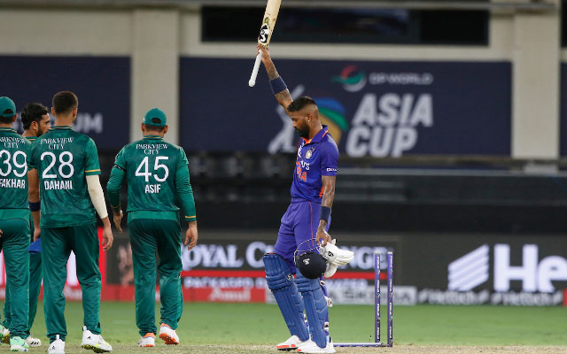 Twitter Reactions: Cool and Calm Hardik Pandya's all-round prowess takes India home in a thriller against Pakistan